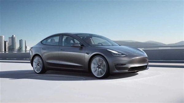 App存BUG？一男子误解锁了他人特斯拉Model 3并成功开走